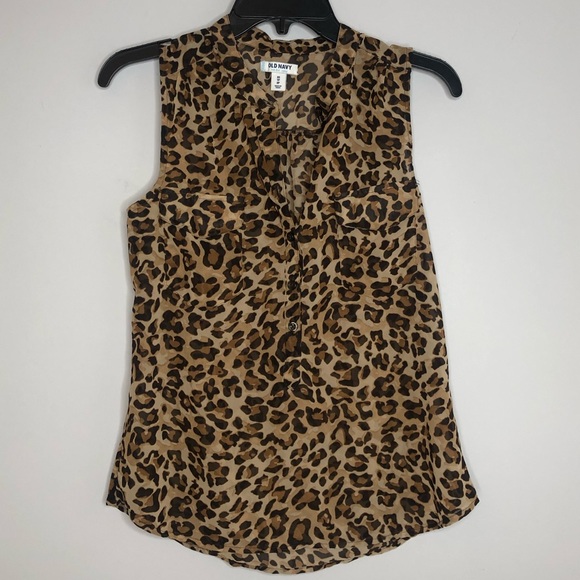Old Navy Tops - Old navy cheetah print half button tank top xs